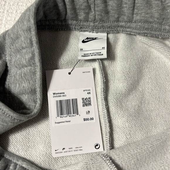 NIKE Women's Sportswear Jersey Shorts gray size 4X plus size standard fit NWT - Picture 10 of 10